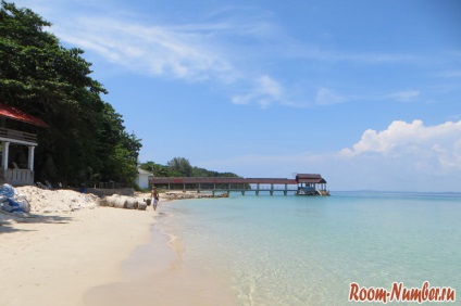 Capas Island, Malaysia - Redang a szegények