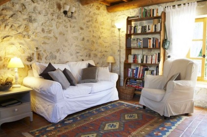 Díszítő nappali - milyen stílusú felhívni a szoba falain, az ajánlások szakértők