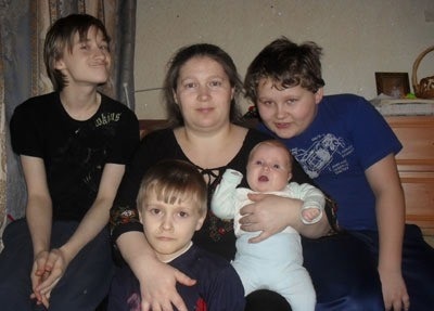 Milyen körülmények között adott korai nyugdíjazás anyák nagy családok (nyugdíj anyja sok gyermek 5 gyermek) Milyen körülmények között adott korai nyugdíjazás anyák nagy családok