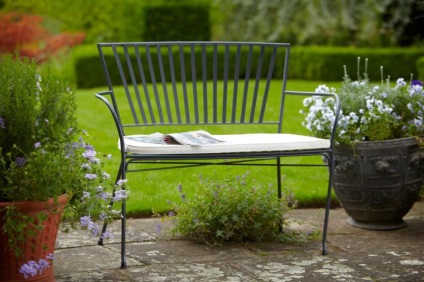 Bench, hogy - a részletes leírása példák fotó és lépésről