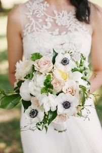 Esküvői virágkötészet részletesen rózsák