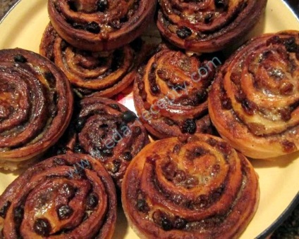 Háromszögek burgonyával és csirke recept fényképpel (recept) Háromszögek burgonyával és csirke recept egy fotó