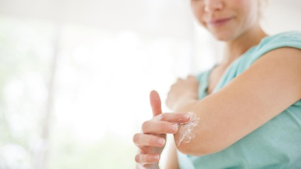 Troksevazin zúzódások szeme alatt (visszacsatolási mód) (alkalmazás) Troksevazin zúzódások szeme alatt (vélemény, az alkalmazás módja)