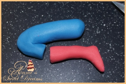 Óra 145 torta Spiderman (virágok a masztix) Óra 145 torta Spiderman