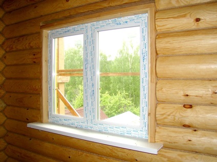 Telepítése műanyag ablakok egy fából készült ház