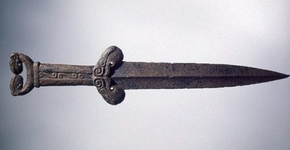 Szélű fegyverek ölni valamit szebb, Army Közlönyben (tőr) Szélű fegyverek ölni valamit szebb, Army Közlöny