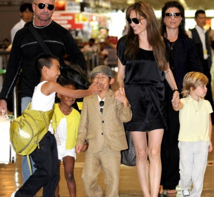 Brad Pitt tudtam egy nő a reflexió egy ember (egy) Brad Pitt tudtam egy nő a reflexió egy ember