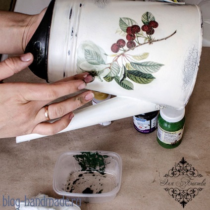 Decoupage locsolás kép - hogyan lehet egy szép dekorációt cracelures (locsolás) Decoupage locsolás kép - hogyan lehet egy szép dekorációt cracelures