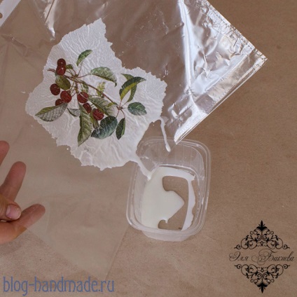 Decoupage locsolás kép - hogyan lehet egy szép dekorációt cracelures (fotó) Decoupage locsolás kép - hogyan lehet egy szép dekorációt cracelures