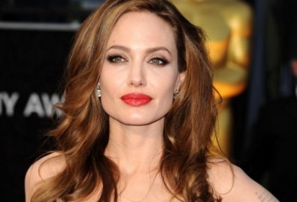 Angelina Jolie diéta, a szépség titkát, stílus, kép és fotó csillagok (videóval)