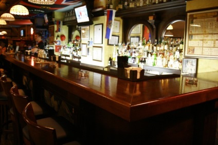 Free bar (bar krumpli on Pokrovkában) ingyenes bár