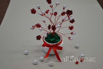 Mesterkurzus dekoratív fa gyöngyök, gyöngyök és flitterek „virág a szerelem”, és a Nemzeti Szövetség