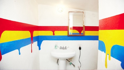 Eredeti megoldás festés a falakon, a luxus és kényelem