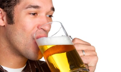 Miért nem a férfiak sört ivott hatása a gyomor, a szív, a máj,
