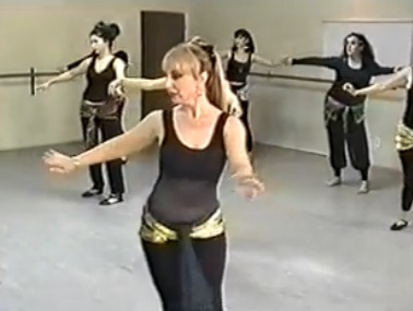 A kiválasztott videó képzési hastánc - a vonat a test egy szép tánc