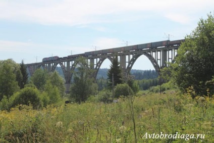 Viaduktok Krasnoufimsk kerület, avtobrodyaga
