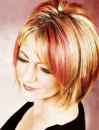 Hair színes szálak - válassza ki stílusát! (Színes hajtincseket) Hair színes szálak - válassza ki stílusát!