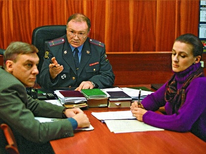 Yuri Kuznetsov halála után felesége a házban parancsok egy lánya