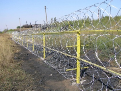 Огорожа з дроту (колючим), електронні дротові огорожі для собак, як зробити огорожу під