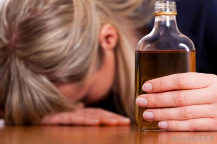 11 jel, hogy van ideje kötni alkohollal