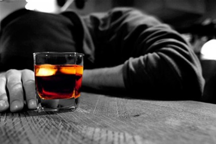 11 jel, hogy van ideje kötni alkohollal