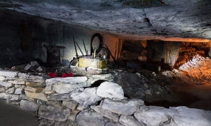 Adzhimushkayskie kőbányákban Kerch - a történelem, a háború - egy utat a Krím