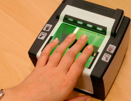 Schengeni vízum biometrikus - ujjlenyomatok (ujjlenyomat) a vízum megszerzése 2017-ben