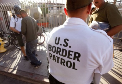 Mexikó határon illegálisan vagy bejutni az Egyesült Államokba vízum nélkül