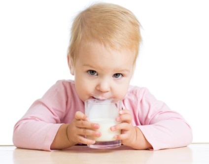Mesterséges táplálás a gyermek előnyeiről és hátrányairól, akkor jobb, tej vagy képlet