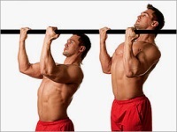 Hogyan lehet gyorsan felszív a bicepsz az edzőteremben