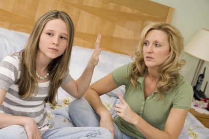 Hogyan javít kapcsolatokat lánya - egy tinédzser, család, dobrenok