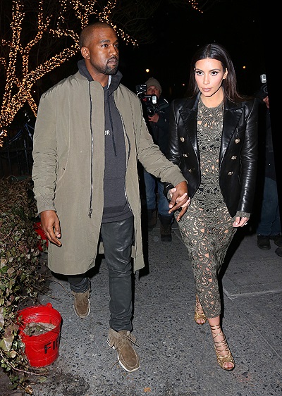 Kim Kardashian és Kanye West a borítón a magazin Anny Vintur közé Whisperer (folyóirat) Kim Kardashian és Kanye West a borítón a magazin Anny Vintur kedvenc, pletyka