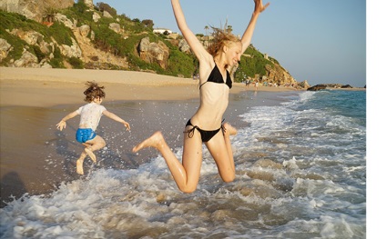 Anyu nem lehet egyszerre megbolondul nyaralni vele három gyermek, Harper Bazaar magazin