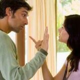 A férj nem tartja a feleségét, mit kell tenni, a tünetek nem értékelik én és a szüleim, hogyan kell viselkedni tippek