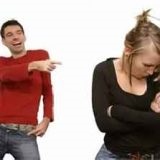 A férj nem tartja a feleségét, mit kell tenni, a tünetek nem értékelik én és a szüleim, hogyan kell viselkedni tippek