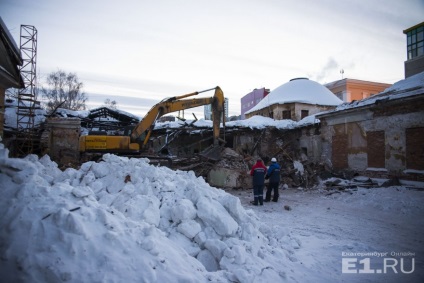 A vízumok Boulevard kezdett, hogy lerombolja a régi kórház, amely vásárolt - egy rubel (kórház) A vízumok Boulevard kezdett, hogy lerombolja a régi kórház, amely vásárolt - a rubel