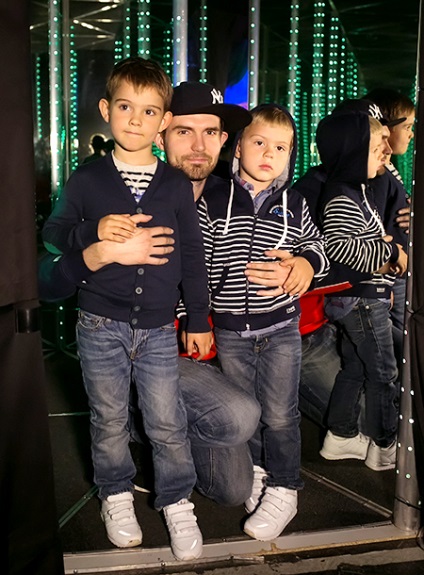 Noize mc megmutatta felnõtt fiai, hello! Oroszország