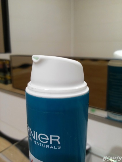 Megjegyzések a hidratáló akne Garnier tiszta bőrre eszköz a matt hatás