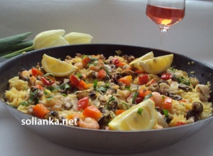 Paella - recept tenger gyümölcseivel
