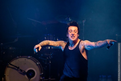Papa Roach kérték új magasságokba klub koncert