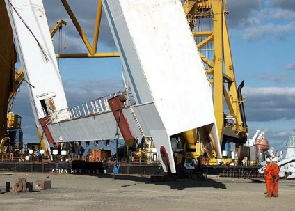 Szállítása a legnagyobb port daru (34 fotó) - triniksi