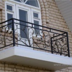 Korlát az erkélyen típusú kerítések, fotó, amelyben a saját kezét
