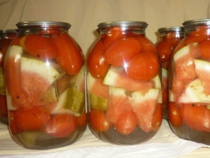 A válogatott receptek pácolás görögdinnye télen