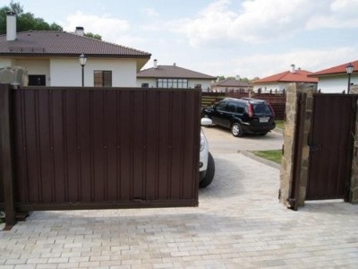 Létrehozása dekoratív kerti utak a kezüket, a ház közelében (saját) Létrehozása dekoratív kerti utak a kezüket, a ház közelében
