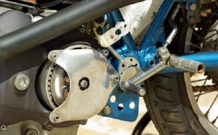Motorkerékpár tengelykapcsoló - diagnosztika és javítás (motorkerékpár) Motorkerékpár tengelykapcsoló - diagnosztika és javítás