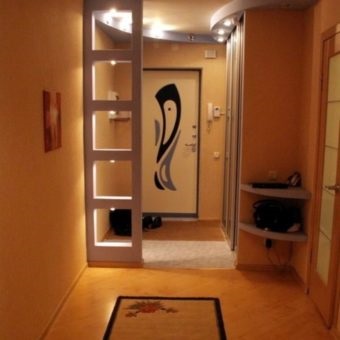 Éjjeliszekrény a folyosón - 90 kép a legjobb kombináció az ötletek és design új termékek