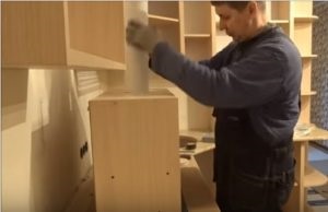 Csuklyák beépített szekrény