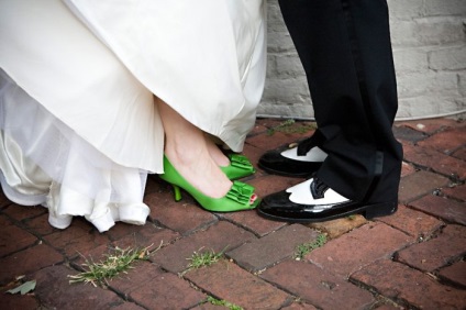 Fényes cipő menyasszony létrehozhat további hatása