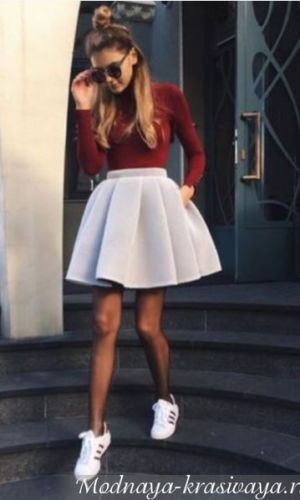 Szoknya sun-lobbant fotó legfényesebb és legszebb modellek 2017-ben (szoknya) Szoknya sun-lobbant fotó legfényesebb és legszebb modellek 2017-ben