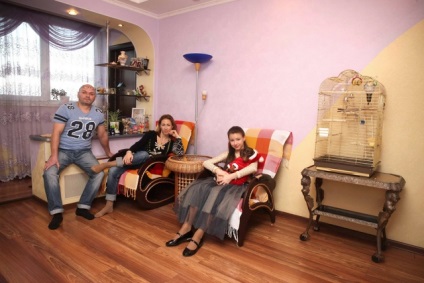 A fiatal hősnő a sorozat „Voronin” Mása Ilyuhina „A papagáj Apollo beszél és táncokat! »(Ampravda) A fiatal hősnő a sorozat „Voronin” Mása Ilyuhina „A papagáj Apollo beszél és táncokat!